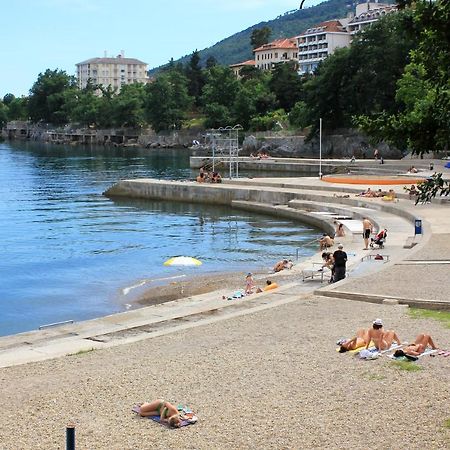 Apartments With A Parking Space Lovran, Opatija - 7713 Exteriér fotografie